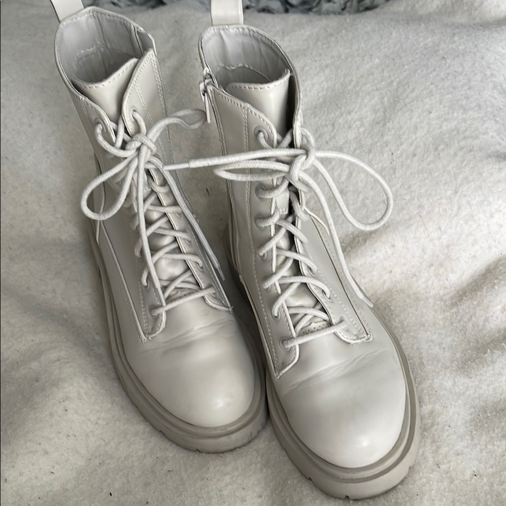 NOBO White Combat Moto Boots with High Ankle Collar